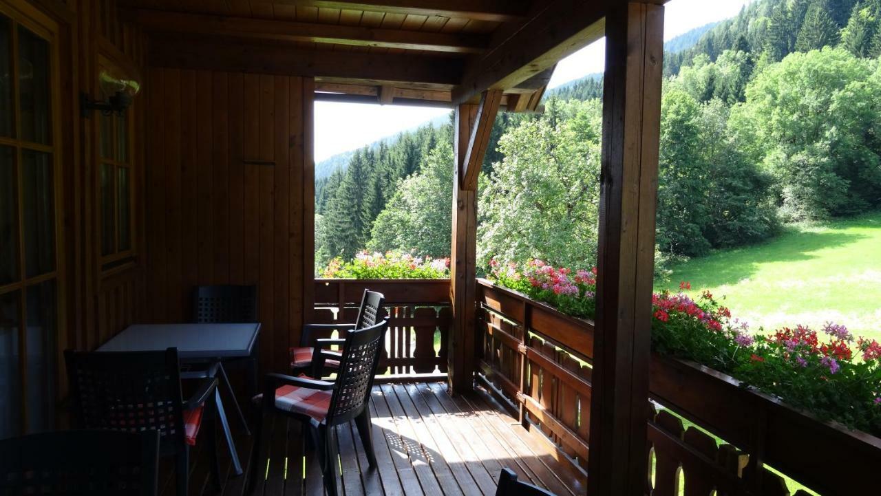Ferienhaus Enzi Вайсбриах Экстерьер фото